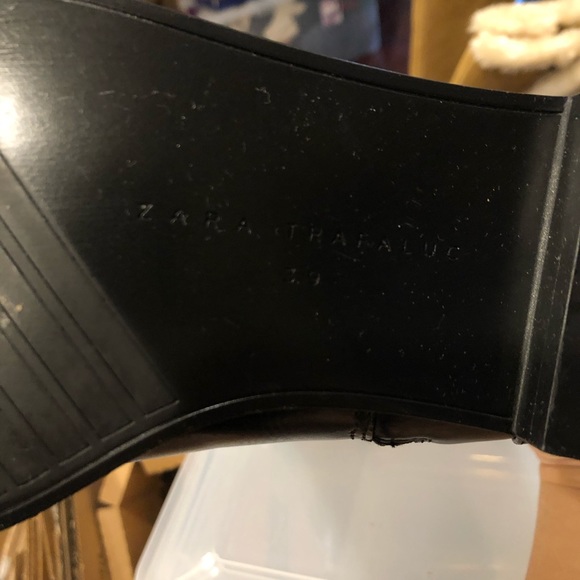 Zara Tralfac Size 39 Fashion Riding Boot! - Picture 3 of 3